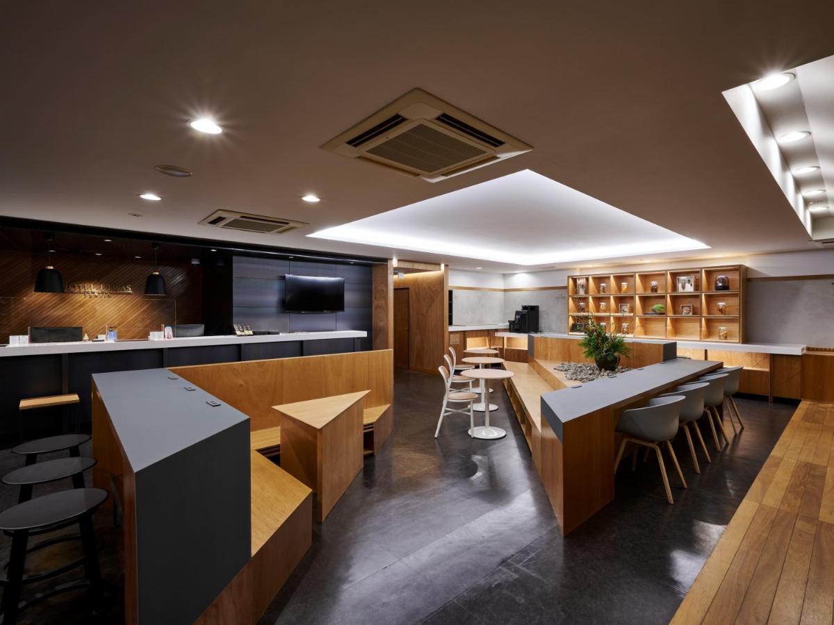 Hotel Etwas Tenjin Фукуока Екстер'єр фото