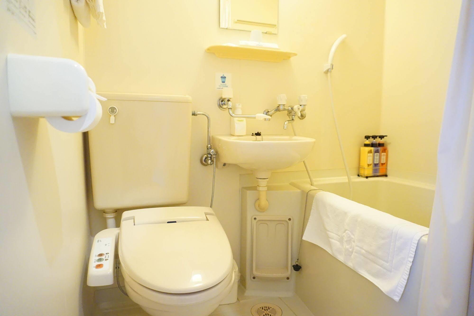 Hotel Etwas Tenjin Фукуока Екстер'єр фото